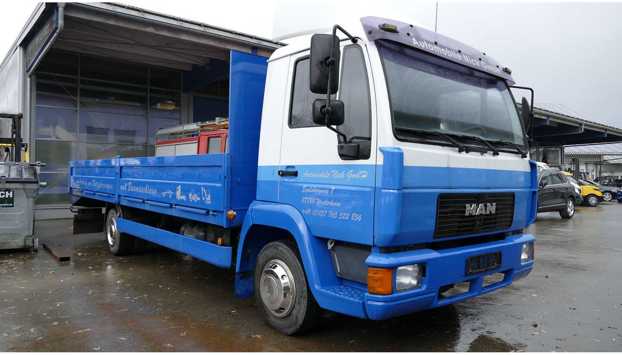 MAN - L 2000 TOW TRUCK - FLATBED - MACHINE TRANSPORTER - 1999 - TRUCKS - Teherautó: 2 kép. MAN - L 2000 TOW TRUCK - FLATBED - MACHINE TRANSPORTER - 1999 - TRUCKS - Teherautó: 2 kép.