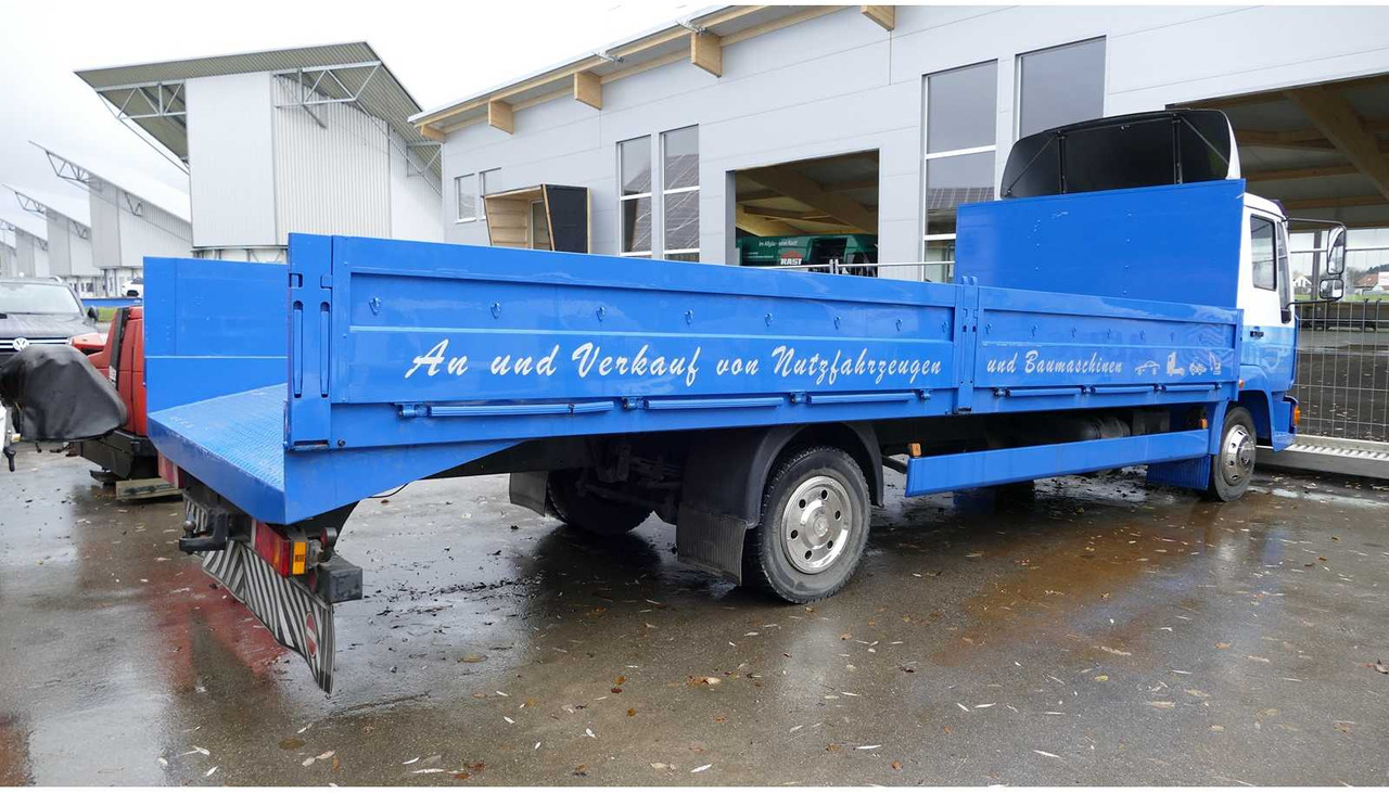 MAN - L 2000 TOW TRUCK - FLATBED - MACHINE TRANSPORTER - 1999 - TRUCKS - Teherautó: 5 kép. MAN - L 2000 TOW TRUCK - FLATBED - MACHINE TRANSPORTER - 1999 - TRUCKS - Teherautó: 5 kép.
