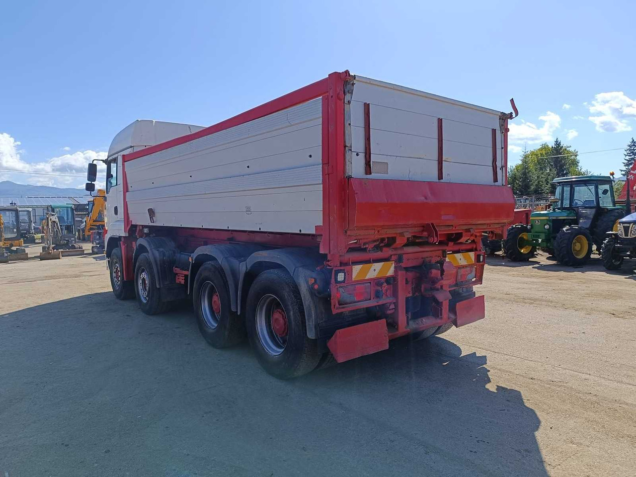 Teherautó MAN TRUCK: 8 kép.