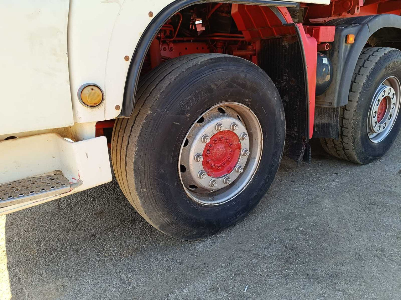 Teherautó MAN TRUCK: 15 kép.