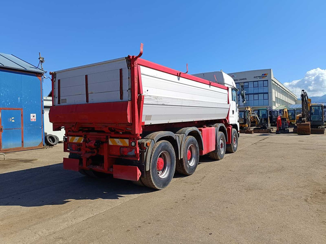 Teherautó MAN TRUCK: 6 kép.