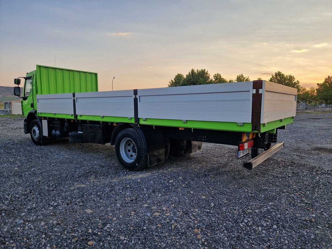RENAULT 320 DXI TRUCK - 2007 - Teherautó: 5 kép. RENAULT 320 DXI TRUCK - 2007 - Teherautó: 5 kép.