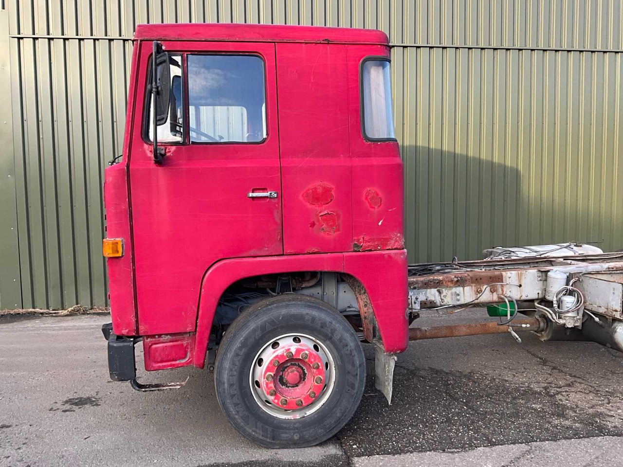 SCANIA 141 - V8 - TRUCK - 1985 - Teherautó: 4 kép. SCANIA 141 - V8 - TRUCK - 1985 - Teherautó: 4 kép.