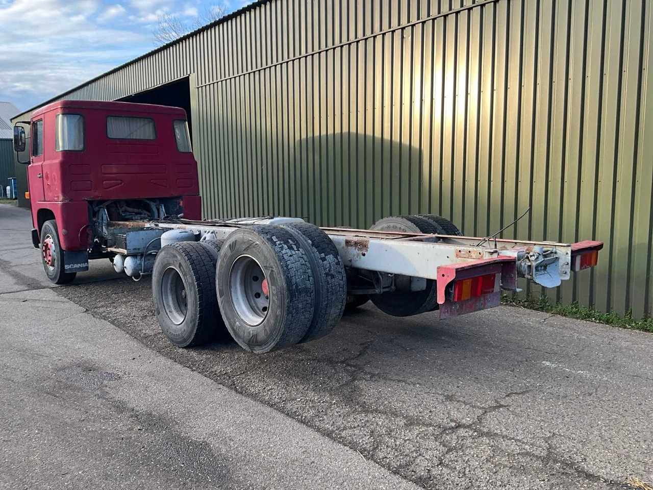 SCANIA 141 - V8 - TRUCK - 1985 - Teherautó: 3 kép. SCANIA 141 - V8 - TRUCK - 1985 - Teherautó: 3 kép.