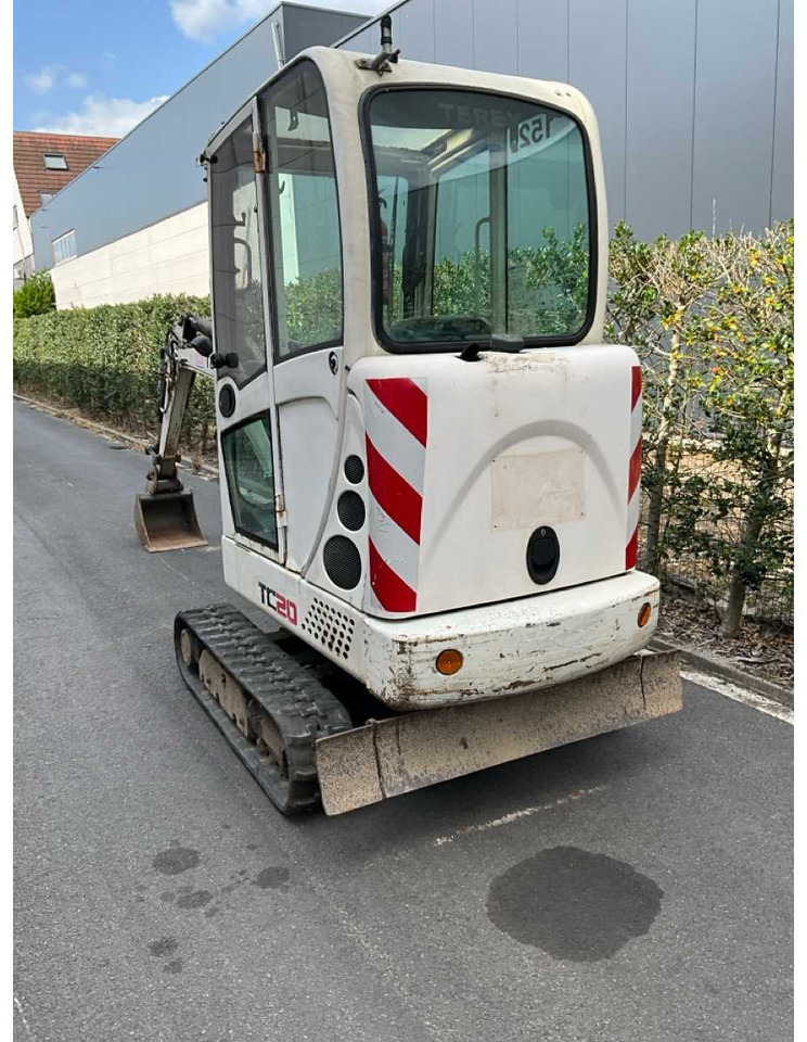 Terex TC20 - Minikotró: 5 kép. Terex TC20 - Minikotró: 5 kép.
