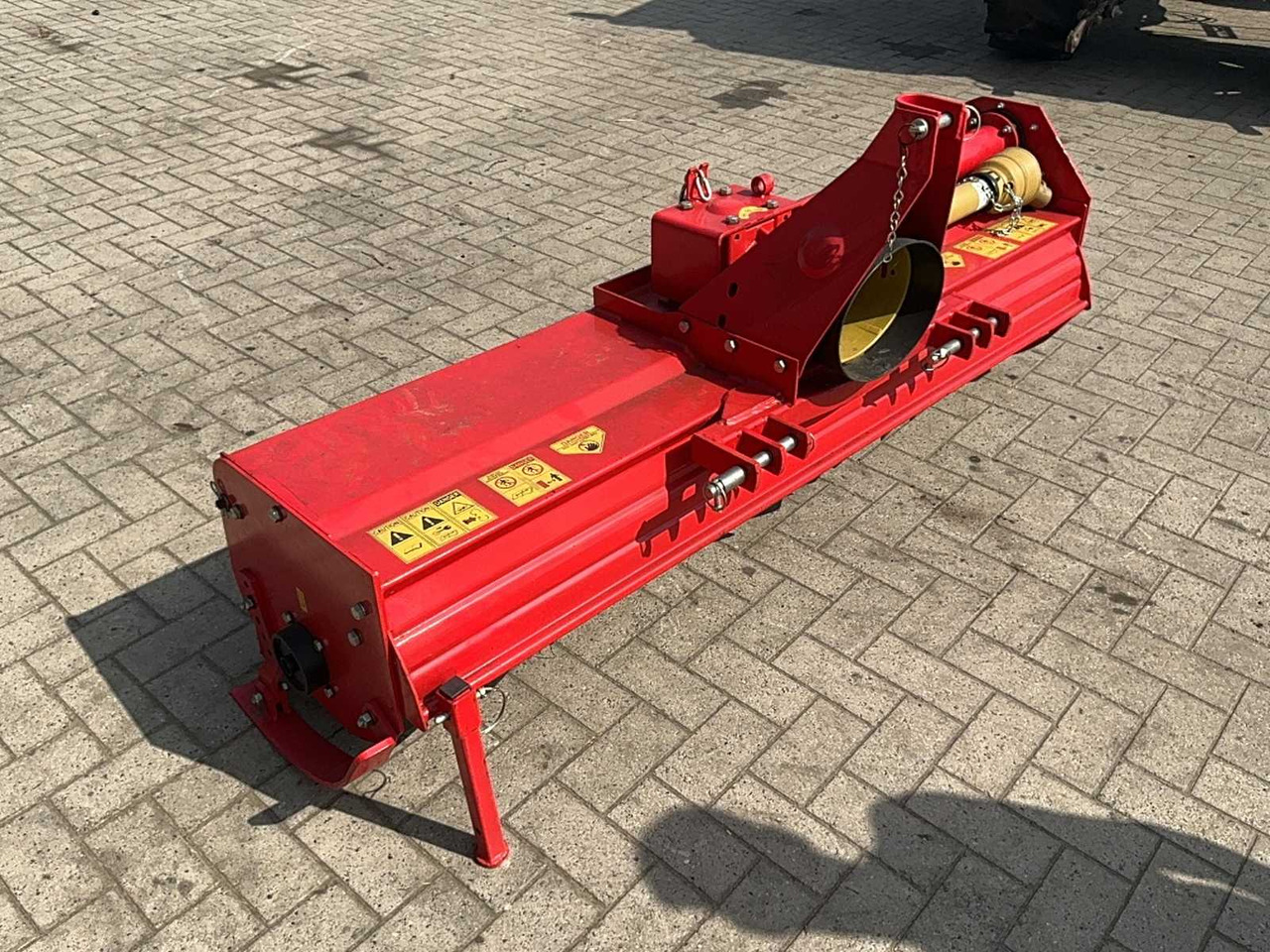 Tiller - Talajmaró: 5 kép. Tiller - Talajmaró: 5 kép.