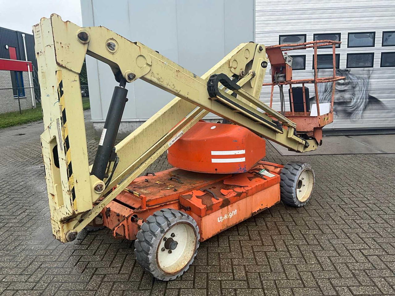 "UPRIGHT" - AB38N - ARTICULATED TELESCOPIC BOOM LIFT - 2007 - Emelő: 3 kép. "UPRIGHT" - AB38N - ARTICULATED TELESCOPIC BOOM LIFT - 2007 - Emelő: 3 kép.