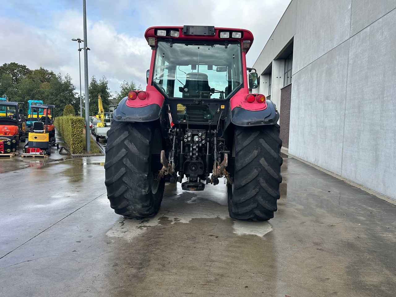 VALTRA - T150 - ALL-WHEEL DRIVE AGRICULTURAL TRACTOR - Traktor: 5 kép. VALTRA - T150 - ALL-WHEEL DRIVE AGRICULTURAL TRACTOR - Traktor: 5 kép.