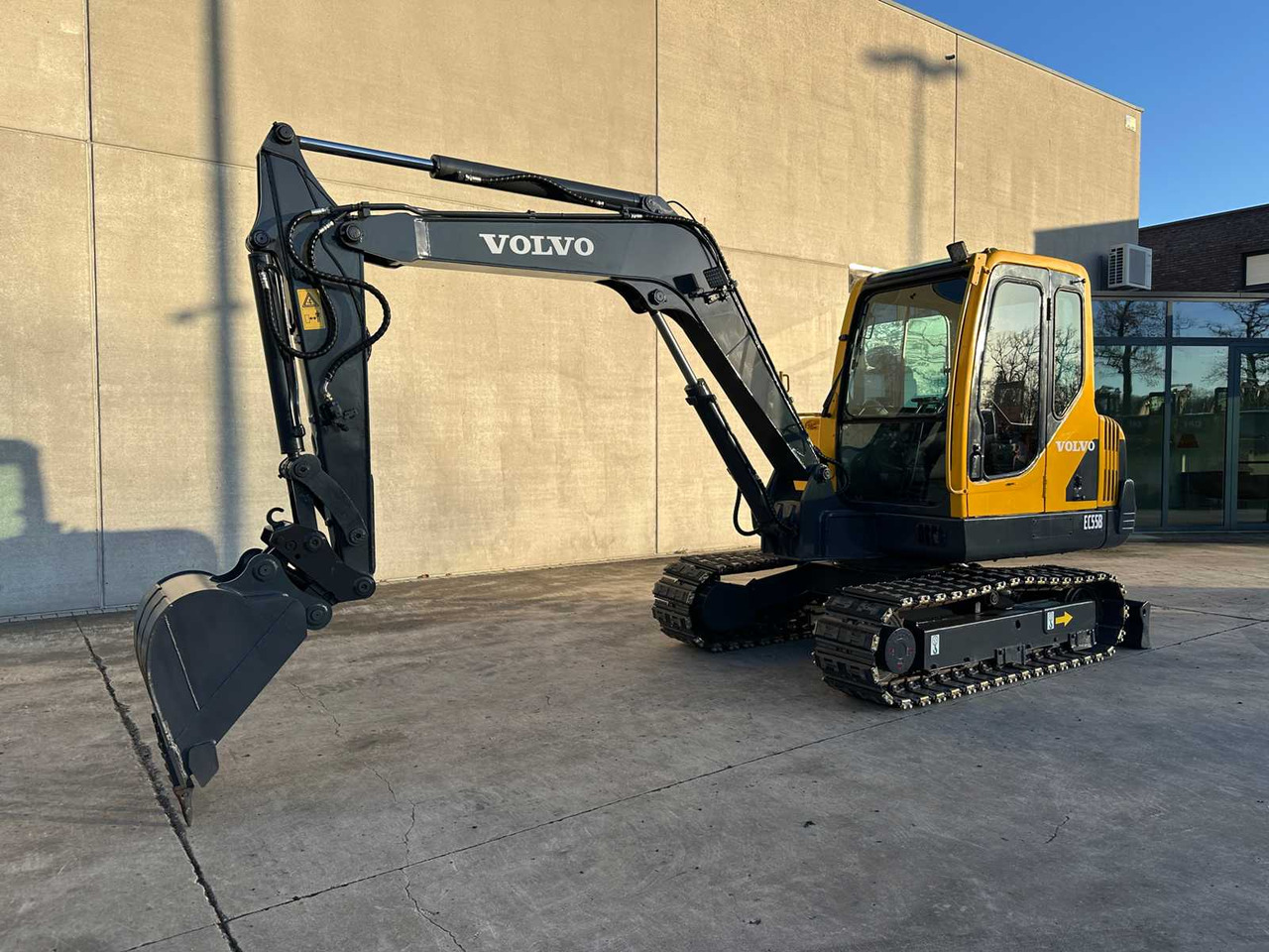 VOLVO - 2012 - EC55B - MIDI EXCAVATOR - Kotrógép: 1 kép. VOLVO - 2012 - EC55B - MIDI EXCAVATOR - Kotrógép: 1 kép.