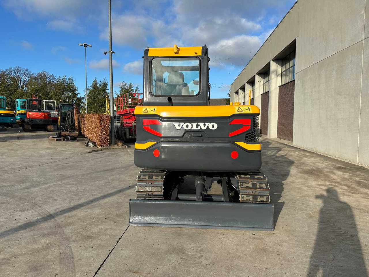 VOLVO - 2016 - EC55D - MIDI EXCAVATOR - Kotrógép: 5 kép. VOLVO - 2016 - EC55D - MIDI EXCAVATOR - Kotrógép: 5 kép.