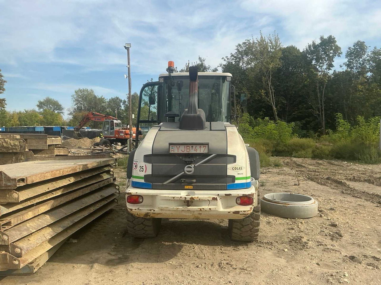 VOLVO L45G-TP - Gumikerekes homlokrakodó: 5 kép. VOLVO L45G-TP - Gumikerekes homlokrakodó: 5 kép.