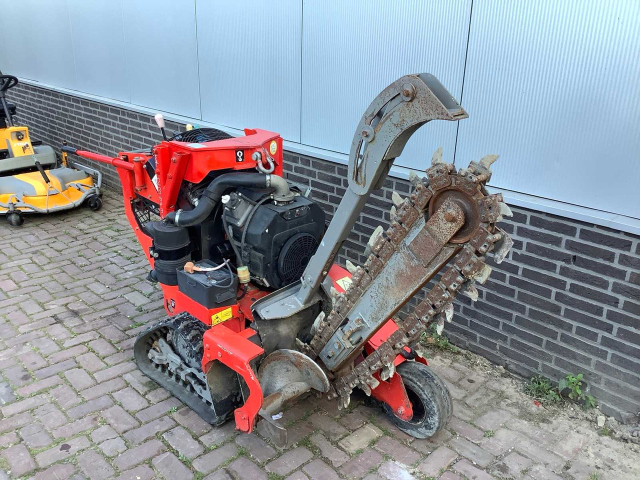 Vermeer RTX150 - Árokásó: 1 kép. Vermeer RTX150 - Árokásó: 1 kép.