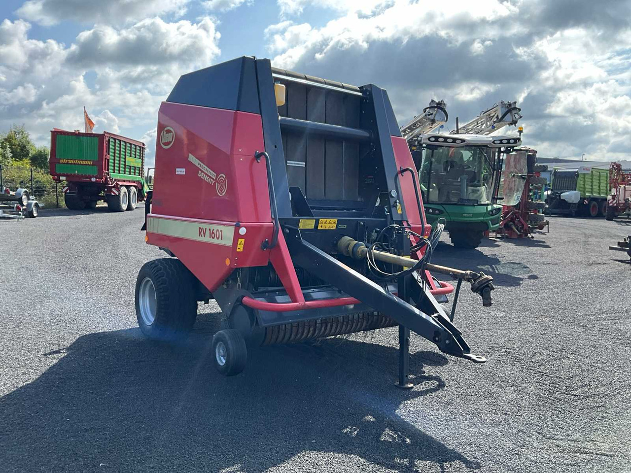 Vicon RV1601-OC - Bálázó: 3 kép. Vicon RV1601-OC - Bálázó: 3 kép.