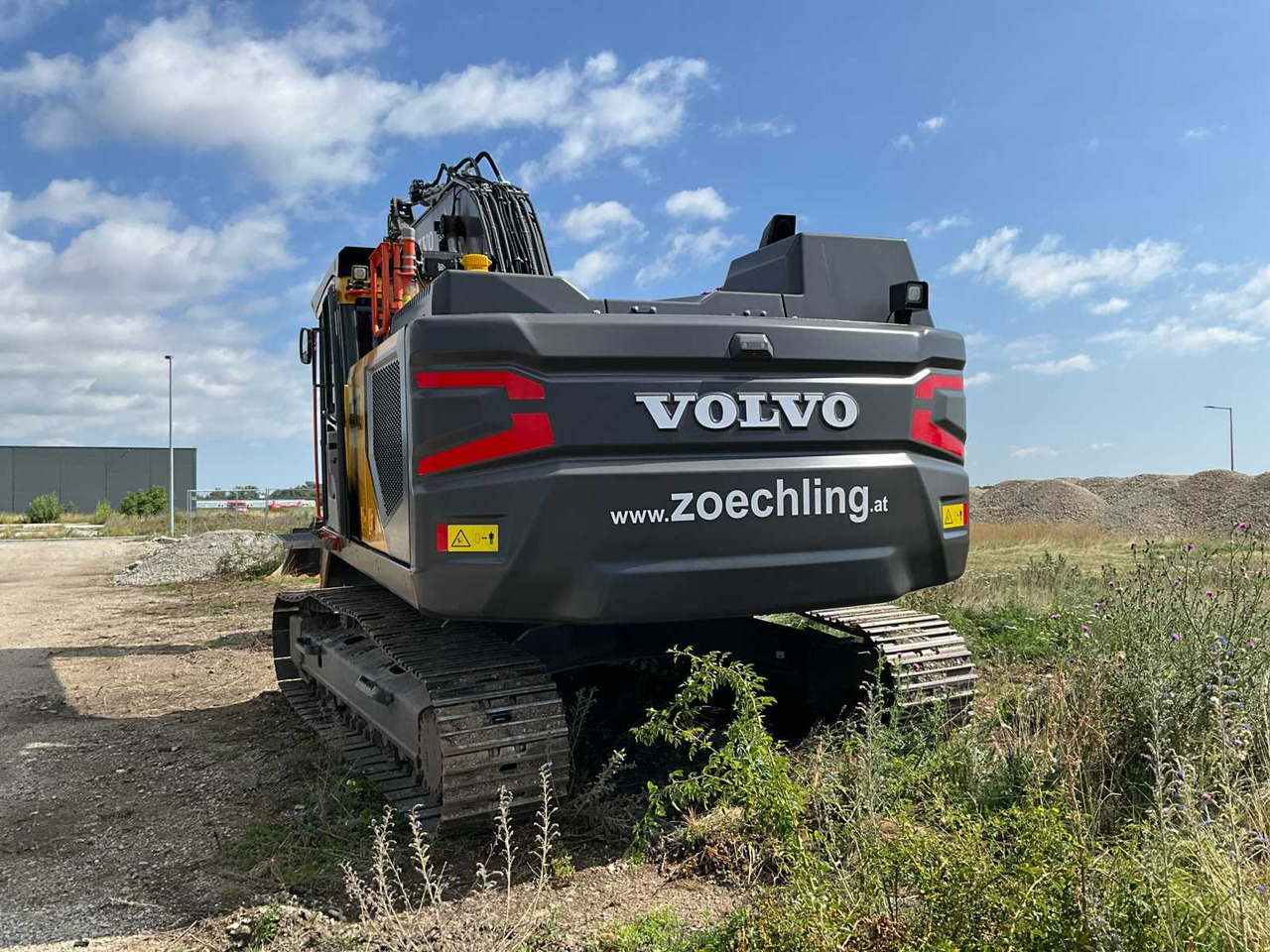 Volvo EC250EL - Lánctalpas kotró: 5 kép. Volvo EC250EL - Lánctalpas kotró: 5 kép.