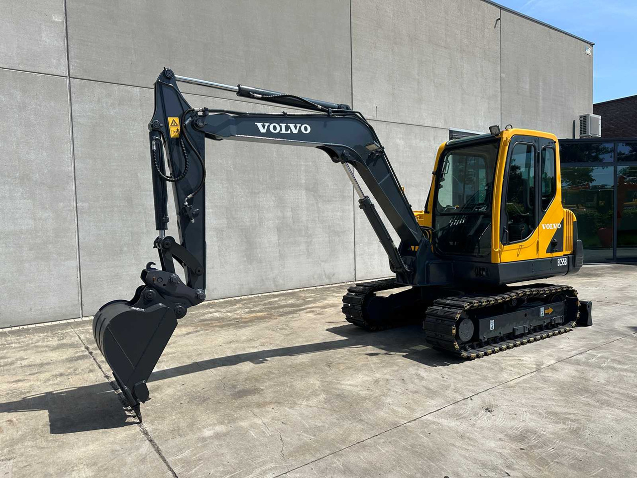 Volvo EC55B - Lánctalpas kotró: 1 kép. Volvo EC55B - Lánctalpas kotró: 1 kép.
