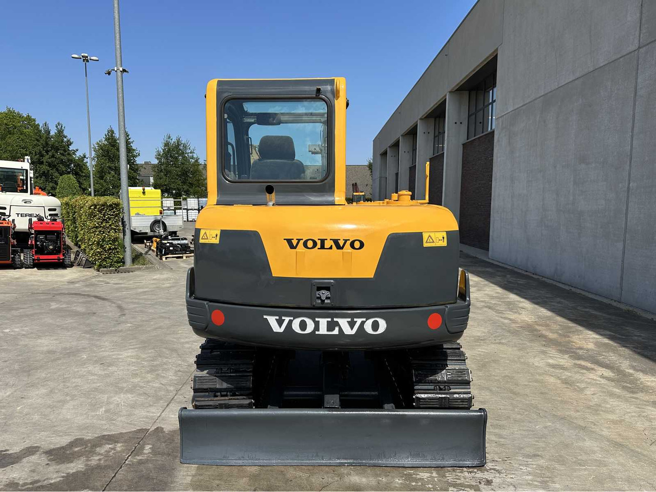 Volvo EC55B - Lánctalpas kotró: 5 kép. Volvo EC55B - Lánctalpas kotró: 5 kép.
