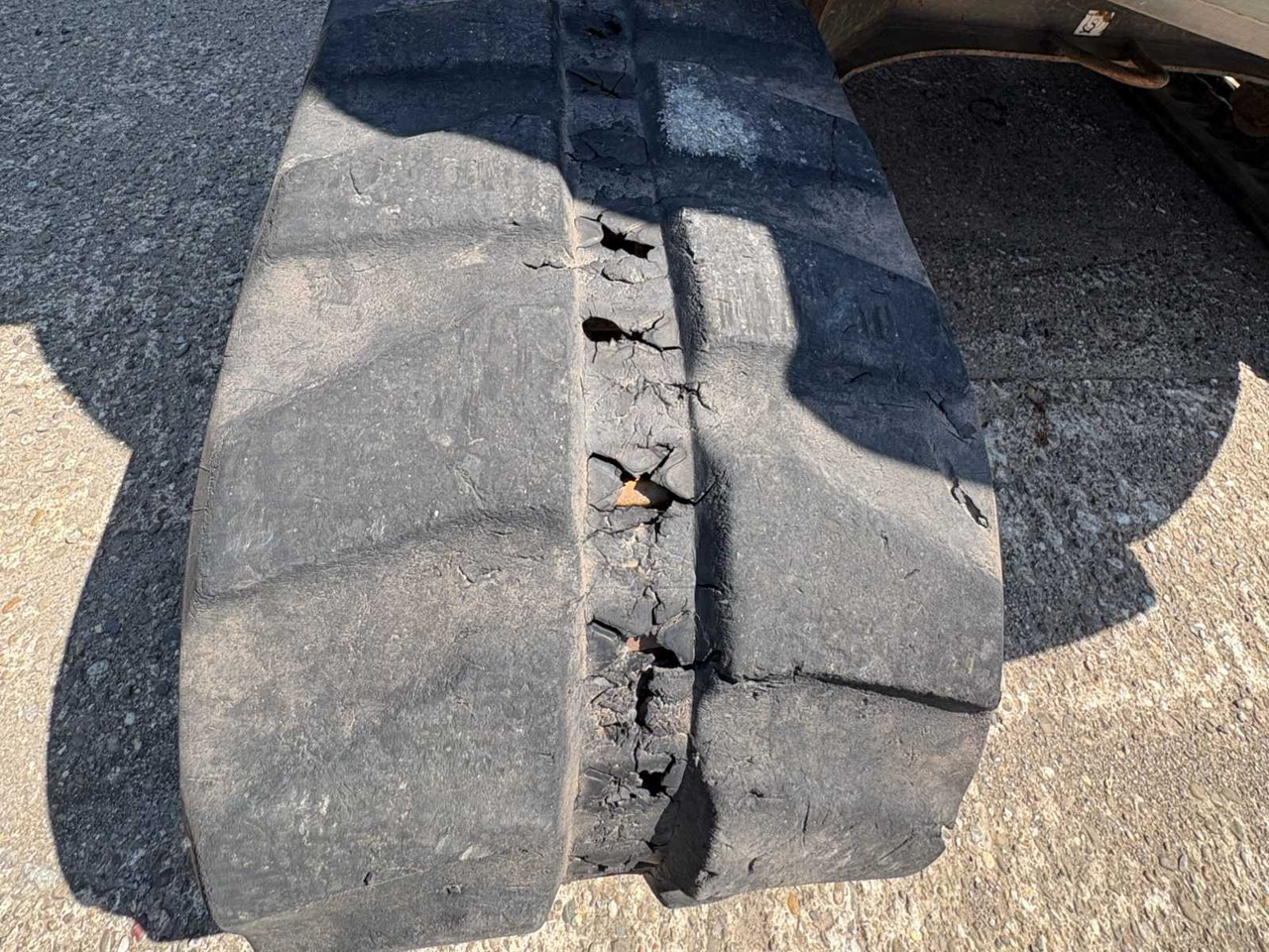 Lánctalpas kotró Volvo ECR88 Plus: 25 kép.