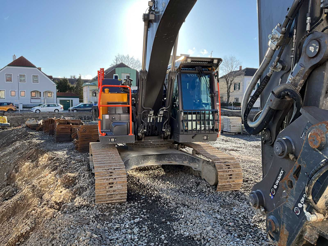 Volvo EXCAVATOR / EC250EL Hybrid - Lánctalpas kotró: 4 kép. Volvo EXCAVATOR / EC250EL Hybrid - Lánctalpas kotró: 4 kép.