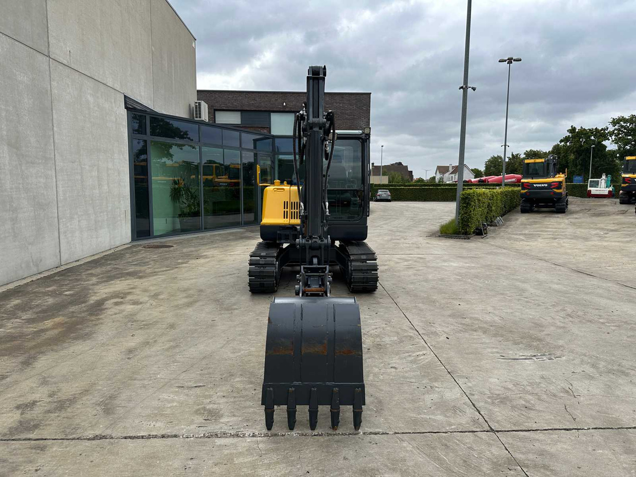 Volvo VOLVO - 2019 - EC55D - MIDI EXCAVATOR - Lánctalpas kotró: 2 kép. Volvo VOLVO - 2019 - EC55D - MIDI EXCAVATOR - Lánctalpas kotró: 2 kép.