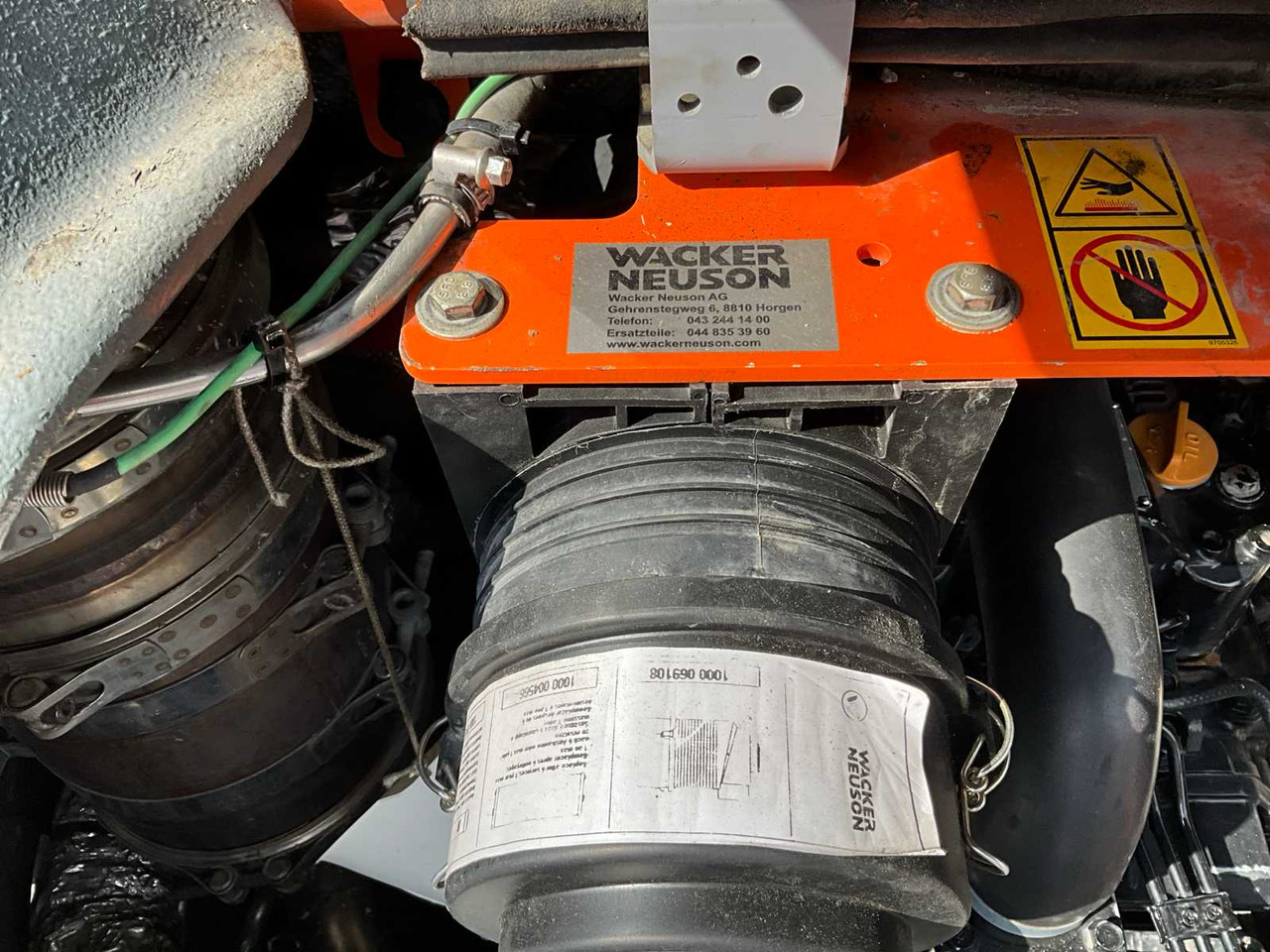 Minikotró Wacker Neuson 2503 RD: 21 kép.