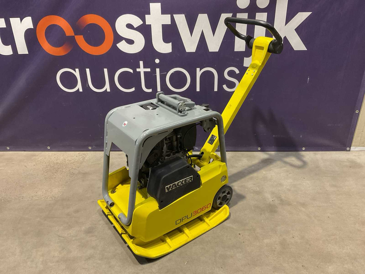 Wacker Neuson DPU3060 - Lapvibrátor: 2 kép. Wacker Neuson DPU3060 - Lapvibrátor: 2 kép.