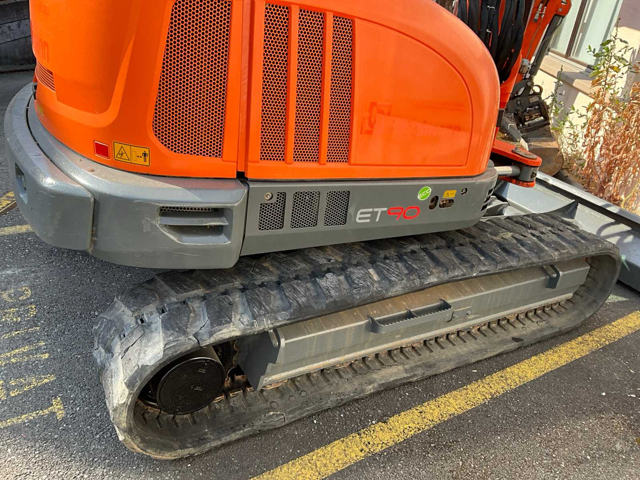 Wacker Neuson ET90 - Lánctalpas kotró: 4 kép. Wacker Neuson ET90 - Lánctalpas kotró: 4 kép.