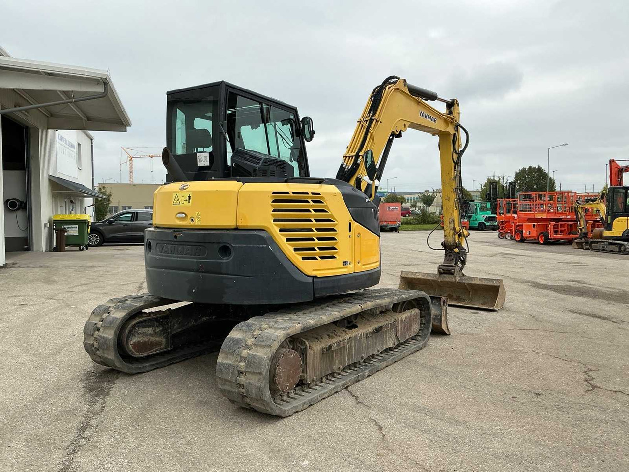 Yanmar SV100-2A - Lánctalpas kotró: 5 kép. Yanmar SV100-2A - Lánctalpas kotró: 5 kép.