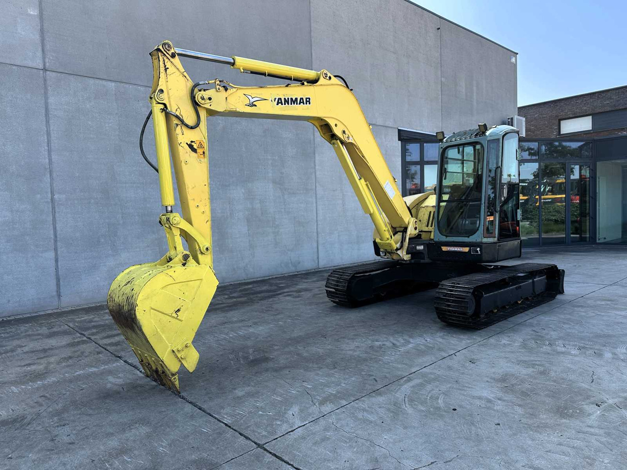 Yanmar VIO80 - Lánctalpas kotró: 1 kép. Yanmar VIO80 - Lánctalpas kotró: 1 kép.