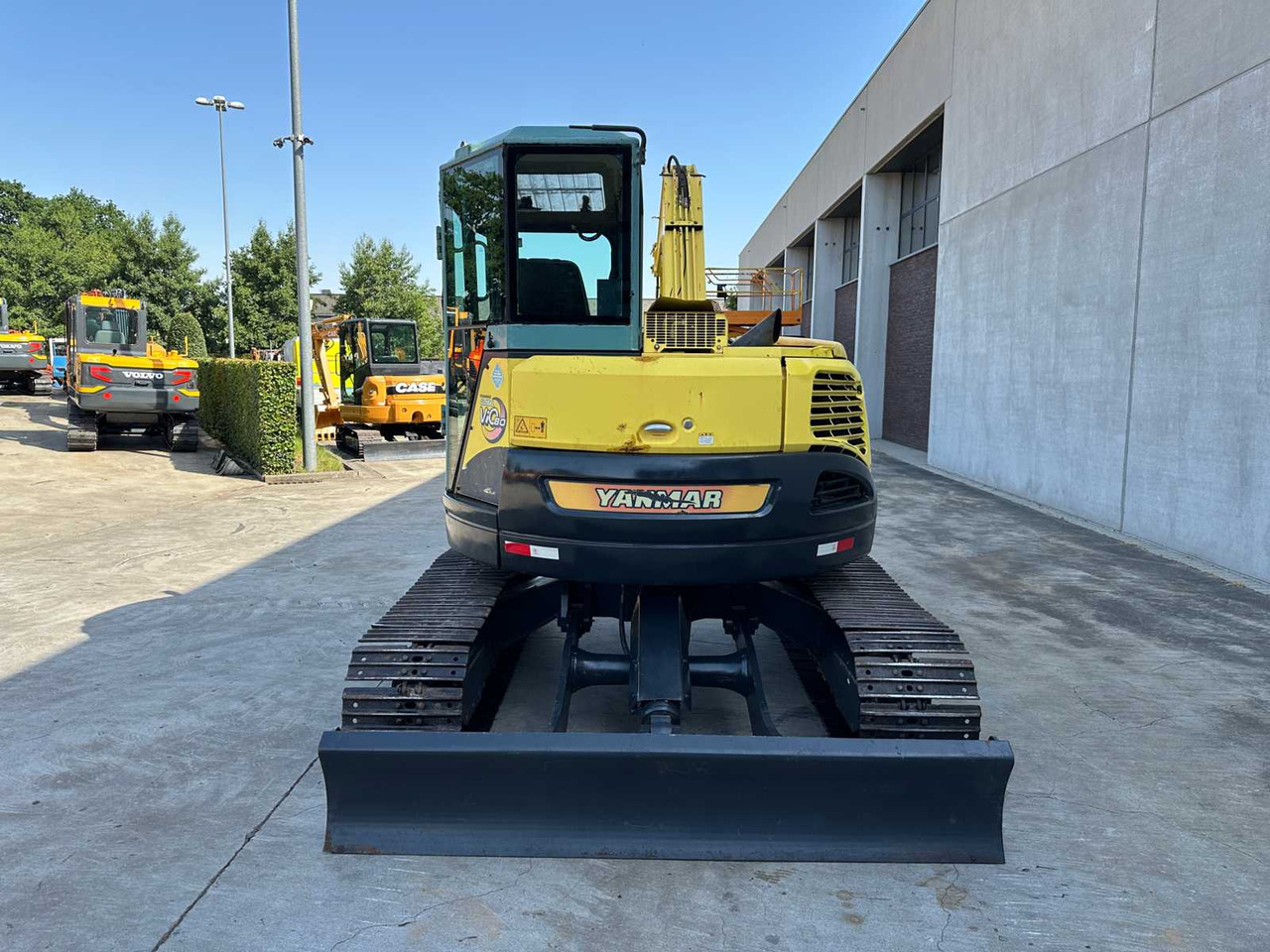 Yanmar VIO80 - Lánctalpas kotró: 5 kép. Yanmar VIO80 - Lánctalpas kotró: 5 kép.