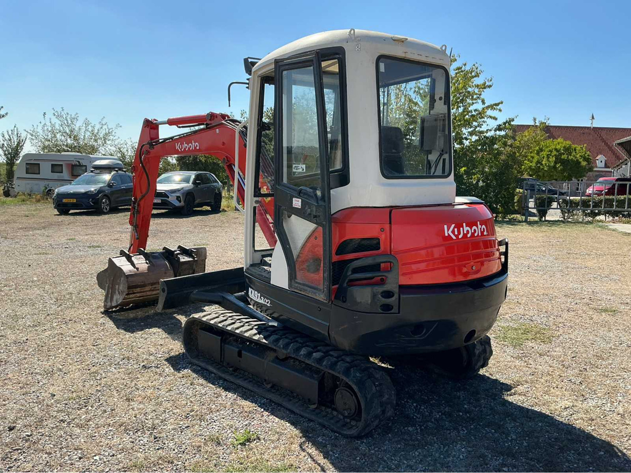 Kubota kx91-3 - Lánctalpas kotró: 3 kép. Kubota kx91-3 - Lánctalpas kotró: 3 kép.