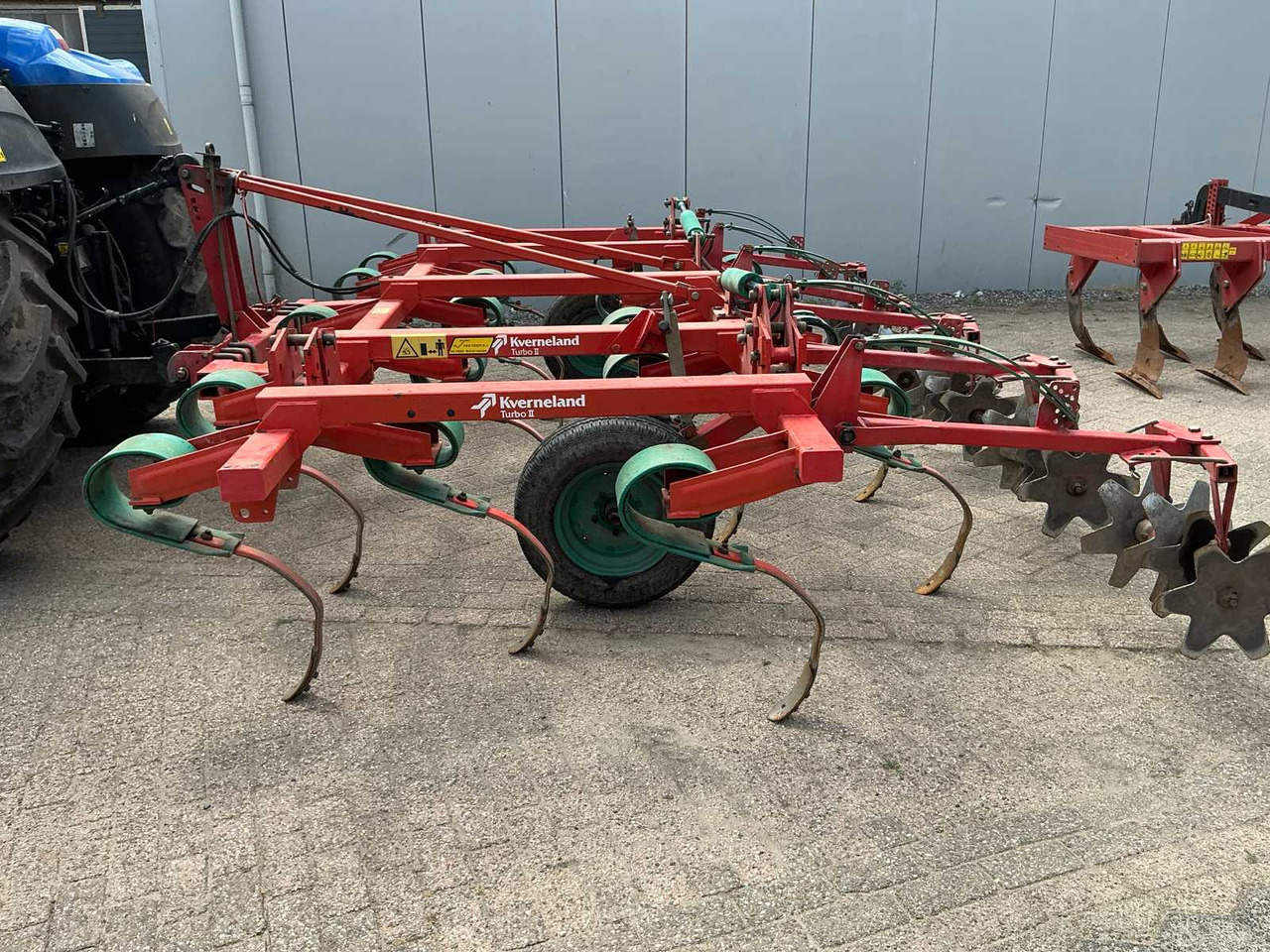 Kverneland Turbo 2 - Kultivátor: 5 kép. Kverneland Turbo 2 - Kultivátor: 5 kép.