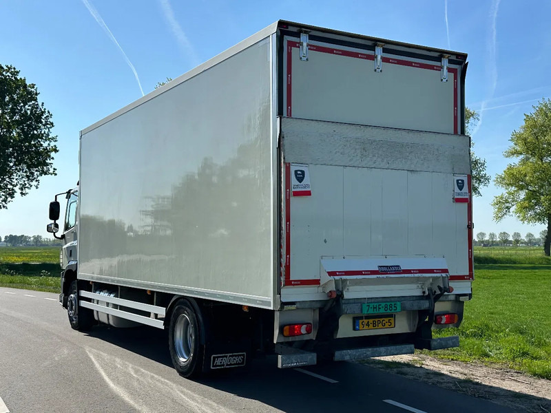 DAF CF 260 CF260.19 - Dobozos felépítményű teherautó: 3 kép. DAF CF 260 CF260.19 - Dobozos felépítményű teherautó: 3 kép.