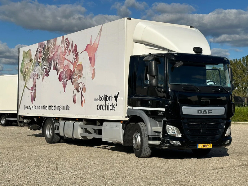 DAF CF 290 CF 290.18. EURO6. Geïsoleerde opbouw. - Dobozos felépítményű teherautó: 2 kép. DAF CF 290 CF 290.18. EURO6. Geïsoleerde opbouw. - Dobozos felépítményű teherautó: 2 kép.