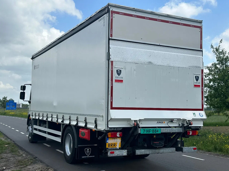 DAF CF 320 LF320.18 EURO6. SchuifzeilBakwagen met Laadklep. in TOPSTAAT! - Ponyvás teherautó: 3 kép. DAF CF 320 LF320.18 EURO6. SchuifzeilBakwagen met Laadklep. in TOPSTAAT! - Ponyvás teherautó: 3 kép.