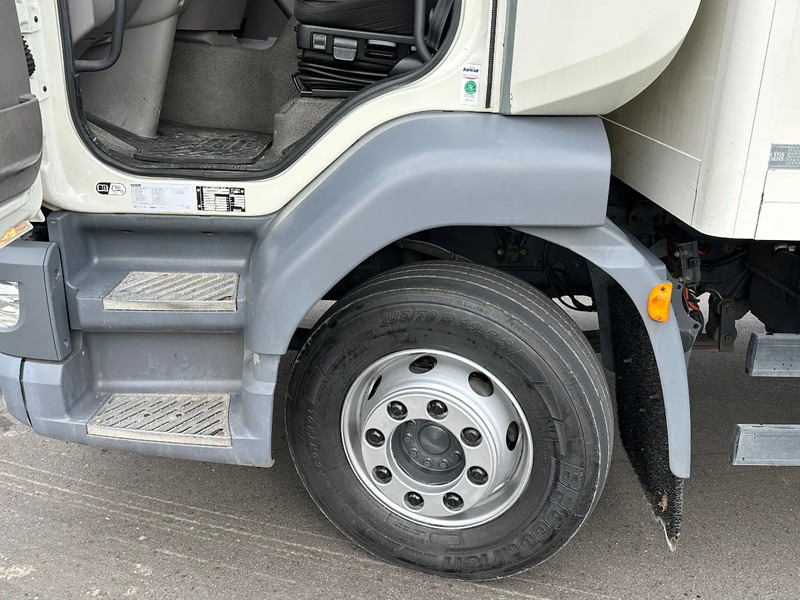 DAF LF 260 LF260.16 EURO6. 2020 - Dobozos felépítményű teherautó: 5 kép. DAF LF 260 LF260.16 EURO6. 2020 - Dobozos felépítményű teherautó: 5 kép.