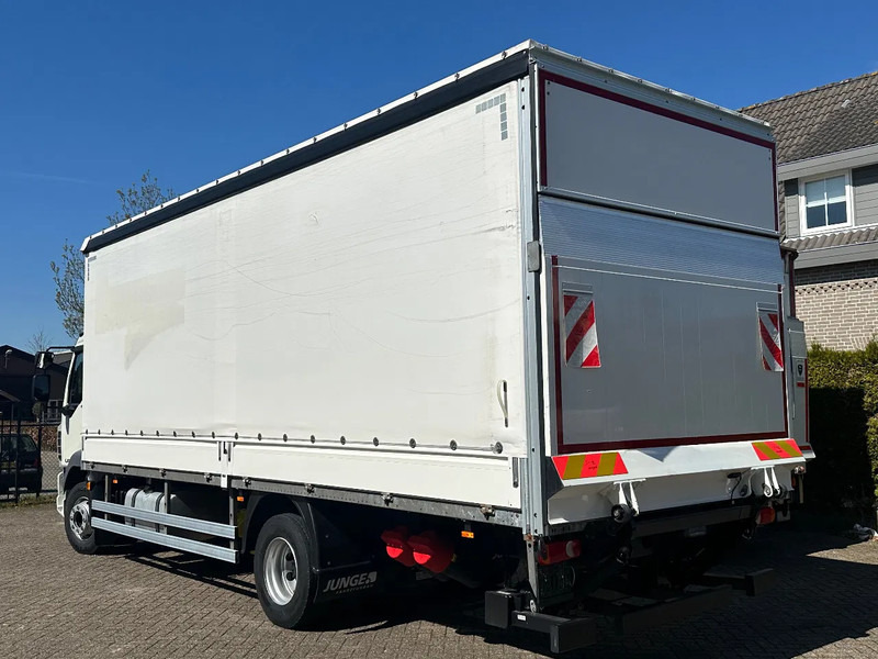 DAF LF 260 LF260.16 EURO6. 2022. Schuifzeil bakwagen met Laadklep. - Ponyvás teherautó: 4 kép. DAF LF 260 LF260.16 EURO6. 2022. Schuifzeil bakwagen met Laadklep. - Ponyvás teherautó: 4 kép.