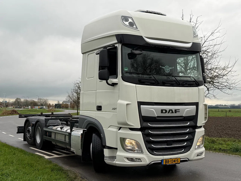 DAF XF 480 XF480. 10-2021 - Alvaz teherautó: 2 kép. DAF XF 480 XF480. 10-2021 - Alvaz teherautó: 2 kép.