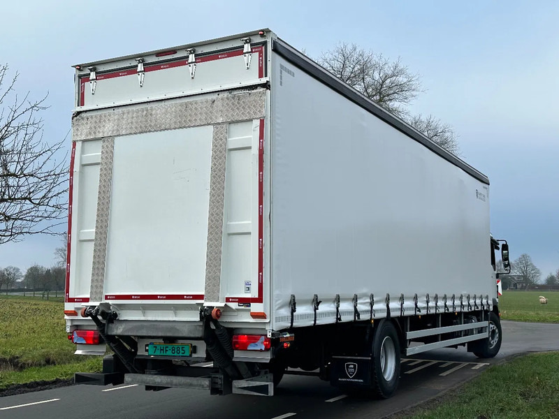 MAN TGM TGM. 15.250. EURO6. 2020. Schuifzeil Bakwagen met Laadklep 990x248x270 - Ponyvás teherautó: 4 kép. MAN TGM TGM. 15.250. EURO6. 2020. Schuifzeil Bakwagen met Laadklep 990x248x270 - Ponyvás teherautó: 4 kép.