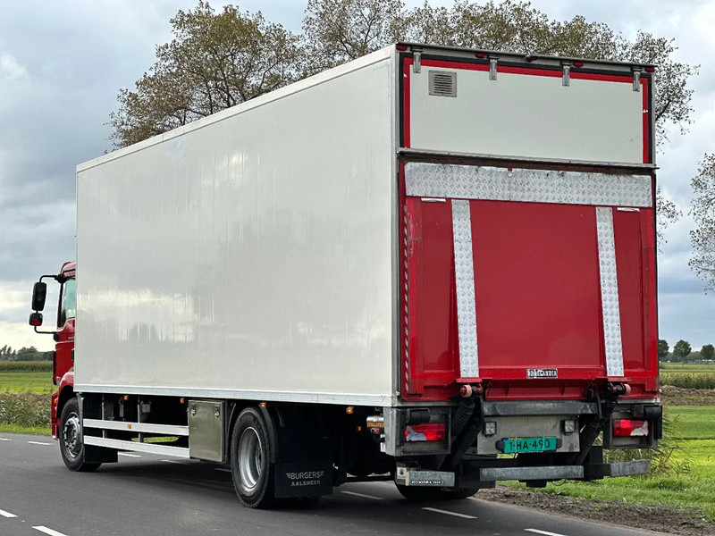 MAN TGM TGM 18.290 GEÏSOLEERDE OPBOUW - Dobozos felépítményű teherautó: 3 kép. MAN TGM TGM 18.290 GEÏSOLEERDE OPBOUW - Dobozos felépítményű teherautó: 3 kép.