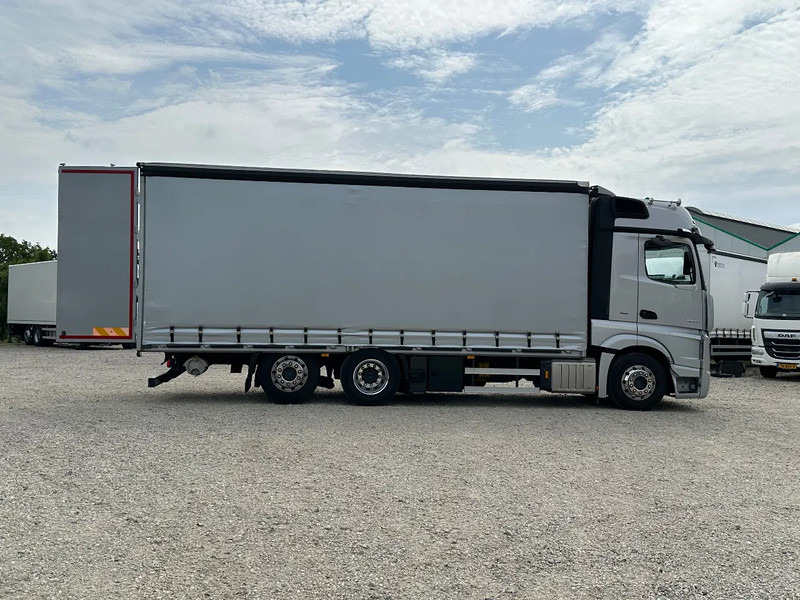 Mercedes-Benz Actros ACTROS 2545LL 2020. Als in nieuwstaat!! - Ponyvás teherautó: 3 kép. Mercedes-Benz Actros ACTROS 2545LL 2020. Als in nieuwstaat!! - Ponyvás teherautó: 3 kép.