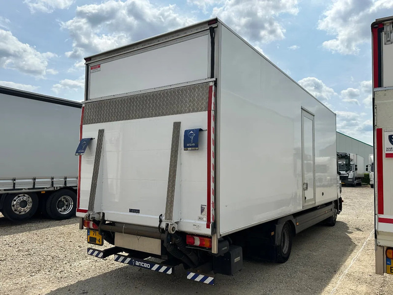 Mercedes-Benz Atego ATEGO1018L. EURO6. - Dobozos felépítményű teherautó: 2 kép. Mercedes-Benz Atego ATEGO1018L. EURO6. - Dobozos felépítményű teherautó: 2 kép.