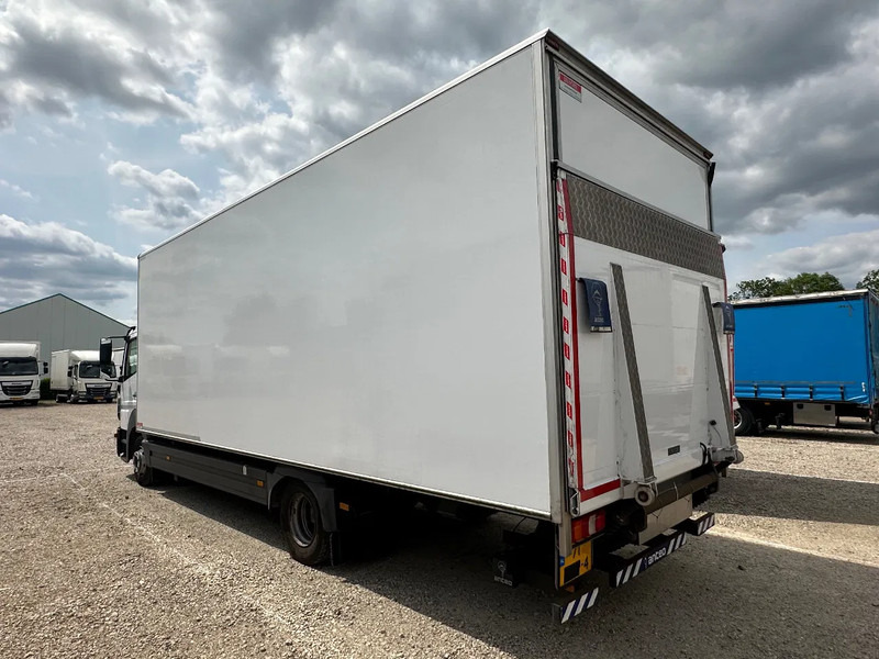 Mercedes-Benz Atego ATEGO1018L. EURO6. - Dobozos felépítményű teherautó: 3 kép. Mercedes-Benz Atego ATEGO1018L. EURO6. - Dobozos felépítményű teherautó: 3 kép.