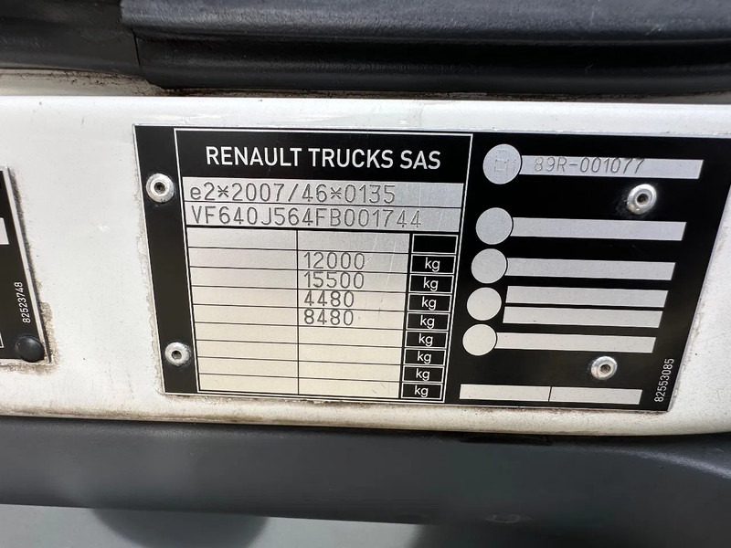 Dobozos felépítményű teherautó Renault D: 16 kép.