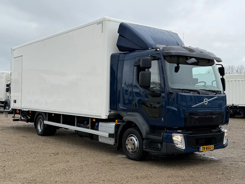 Volvo FL FL240.12 EURO6. 11-2021 - Dobozos felépítményű teherautó: 2 kép. Volvo FL FL240.12 EURO6. 11-2021 - Dobozos felépítményű teherautó: 2 kép.