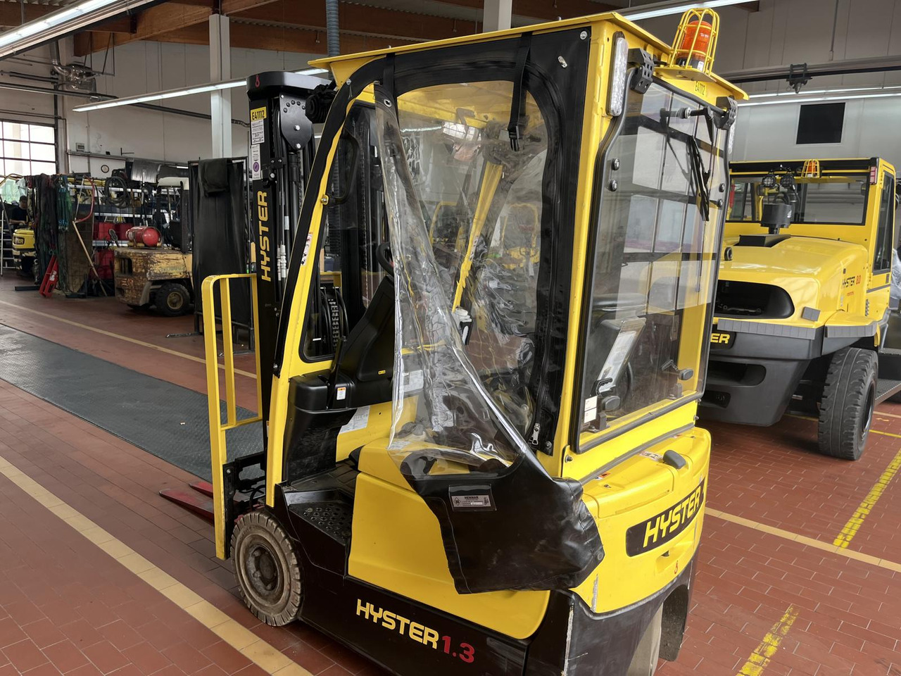 Hyster A.1.3XNT - Elektromos targonca: 3 kép. Hyster A.1.3XNT - Elektromos targonca: 3 kép.