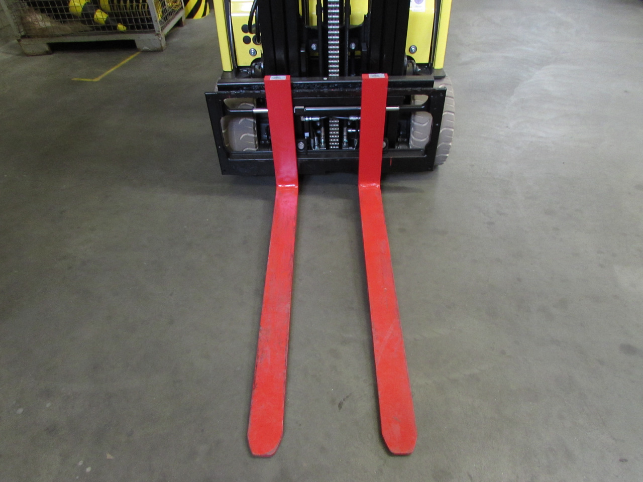 Hyster J2.0XNT MWB - Elektromos targonca: 4 kép. Hyster J2.0XNT MWB - Elektromos targonca: 4 kép.