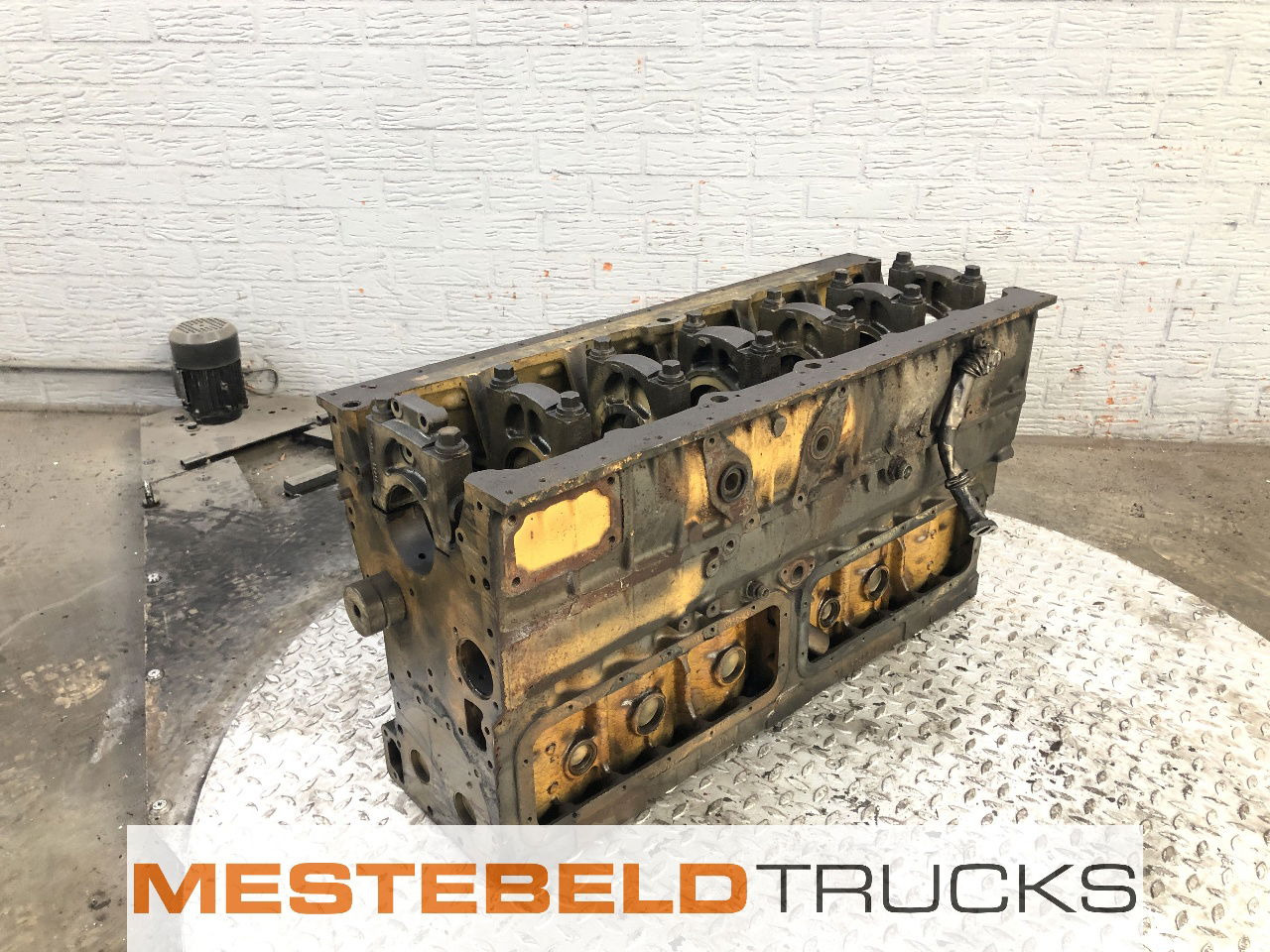 DAF Blok RS 180 M - Motor és alkatrészek - Teherautó: 2 kép. DAF Blok RS 180 M - Motor és alkatrészek - Teherautó: 2 kép.