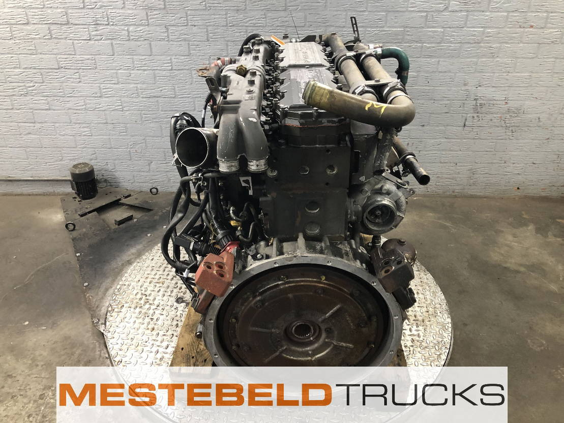 DAF Motor PE 228 C - Motor - Teherautó: 3 kép. DAF Motor PE 228 C - Motor - Teherautó: 3 kép.