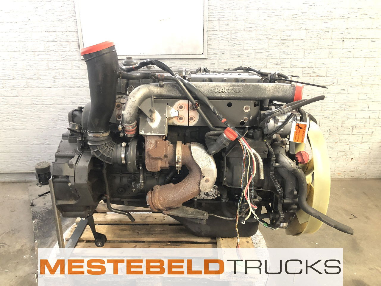 DAF Motor PR 183 S2 - Motor - Teherautó: 1 kép. DAF Motor PR 183 S2 - Motor - Teherautó: 1 kép.