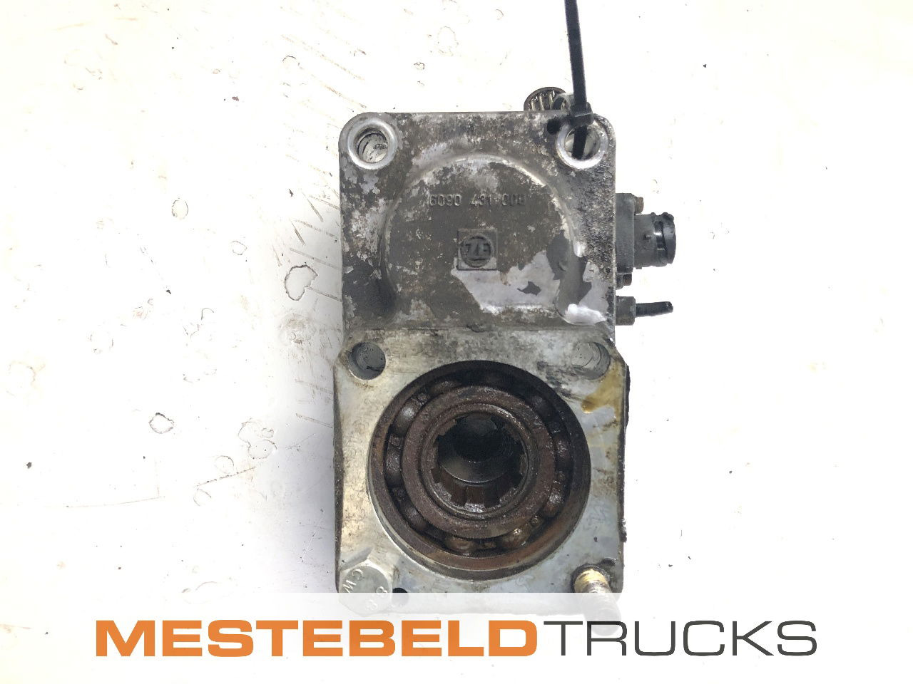 DAF PTO ZF 16S181 - Hidraulika - Teherautó: 1 kép. DAF PTO ZF 16S181 - Hidraulika - Teherautó: 1 kép.